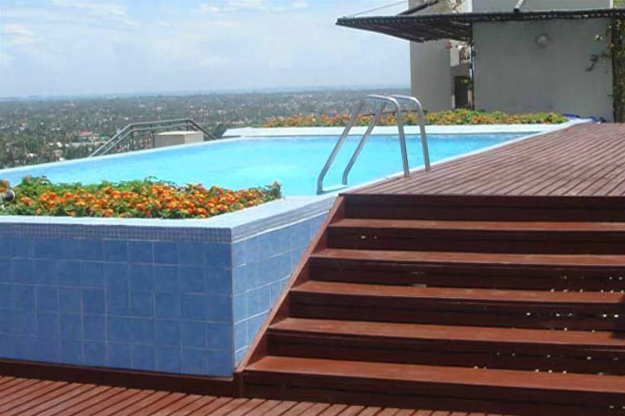 Blue Pearl Hotel & Apartments Dar es Salaam Exteriör bild