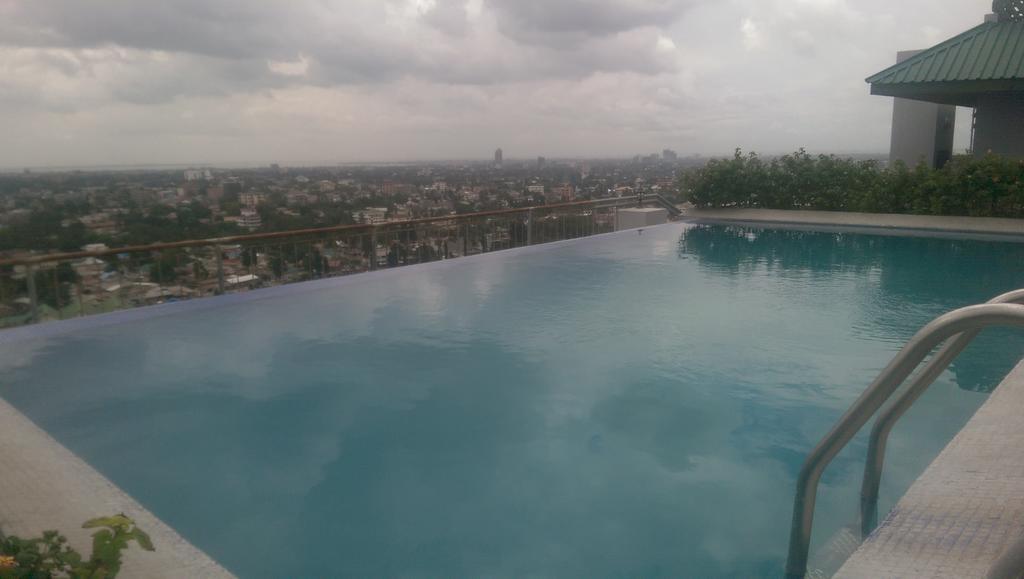Blue Pearl Hotel & Apartments Dar es Salaam Exteriör bild