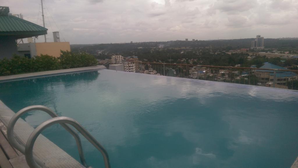 Blue Pearl Hotel & Apartments Dar es Salaam Exteriör bild
