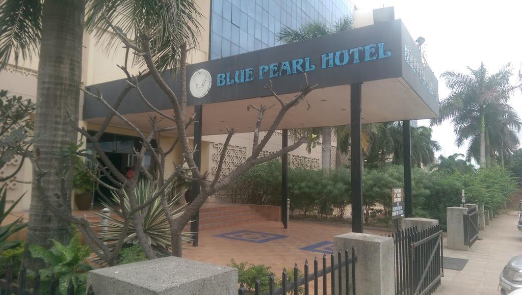 Blue Pearl Hotel & Apartments Dar es Salaam Exteriör bild